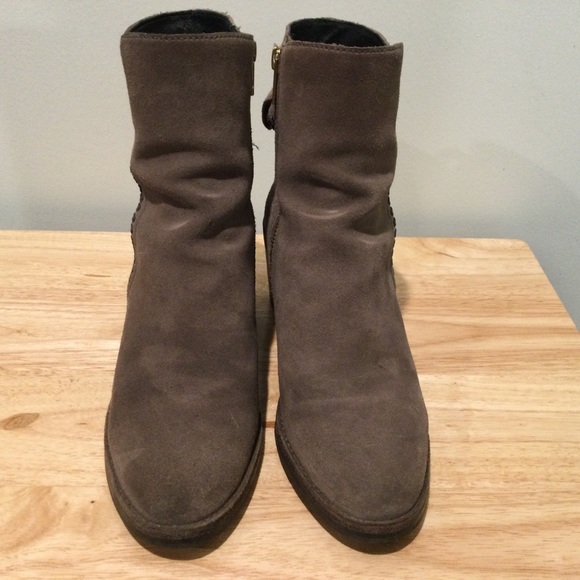 UGG Suede Leather Grey Block Heel Booties 8M - Picture 3 of 10